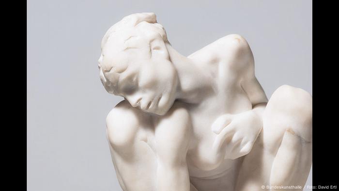 Auguste Rodin, Crouching Woman (Kunst- und Ausstellungshalle der Bundesrepublik Deutschland GmbH / Foto: David Ertl)