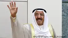 عميد الدبلوماسية.. محطات تاريخية في مسيرة أمير الكويت الراحل