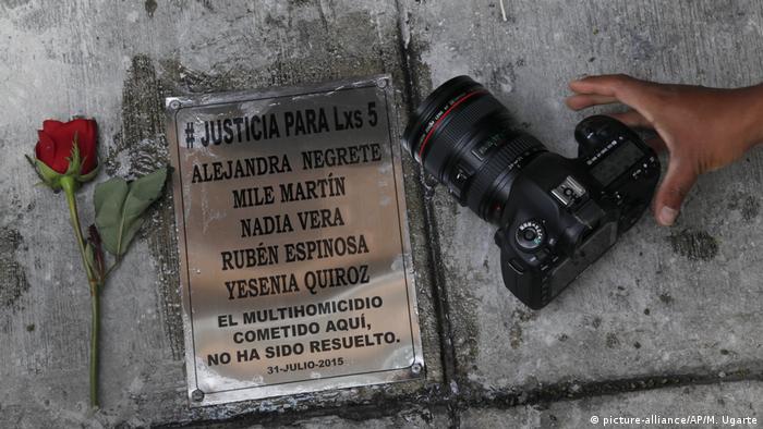 Monumento a los periodistas asesinados en México
