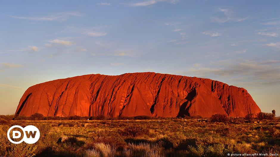 ødemark yderligere børn Australia bans tourists from climbing Uluru – DW – 11/01/2017