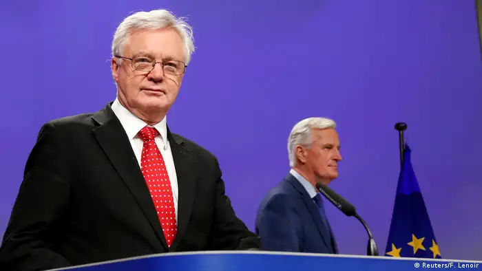 Brüssel EU Brexit PK David Davis und Michel Barnier (Reuters/F. Lenoir)