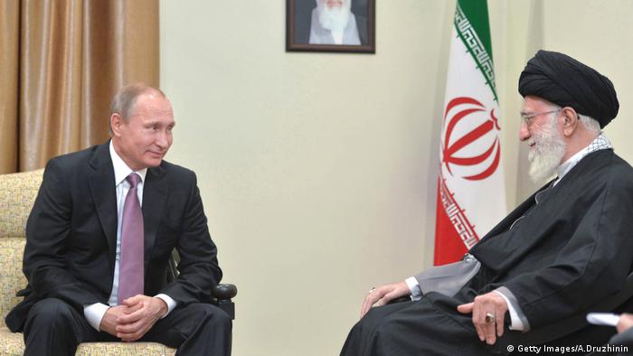 Russian President Vladimir Putin and Iranian Supreme Leader Ayatollah Ali Khamenei in 2015
