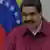 Nicolás Maduro apresenta a cédula de 100 mil bolívares em 01/11/2017
