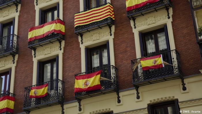 Spanien Flaggen in Madrid - Katalonien & Unabhängigkeit (DW/E. Anarte)