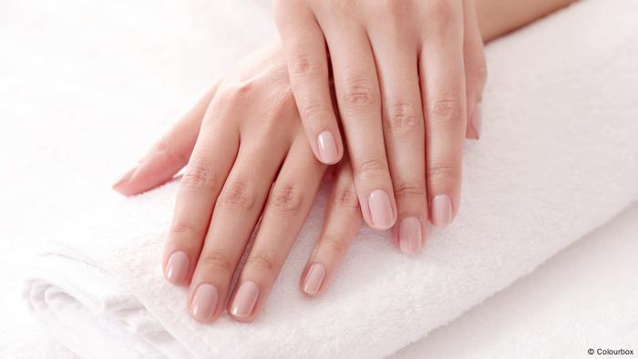 Nagelpflege (Colourbox)