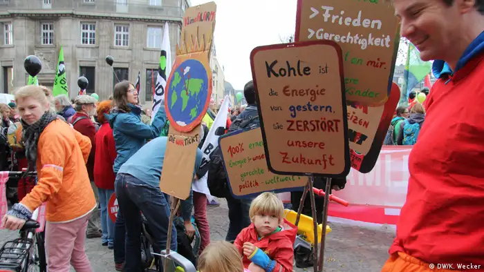 UN-Klimakonferenz 2017 in Bonn Proteste (DW/K. Wecker)