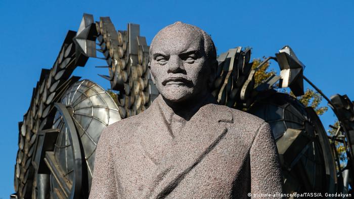 Russland Moskau - Lenin Statue im Muzeon Park (picture-alliance/dpa/TASS/A. Geodakyan)