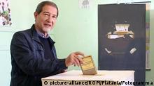 Italy, Catania (Sicily) - November 5, 2017
Sicilian regional election. Nello Musumeci while voting in a polling station | Keine Weitergabe an Wiederverkäufer.