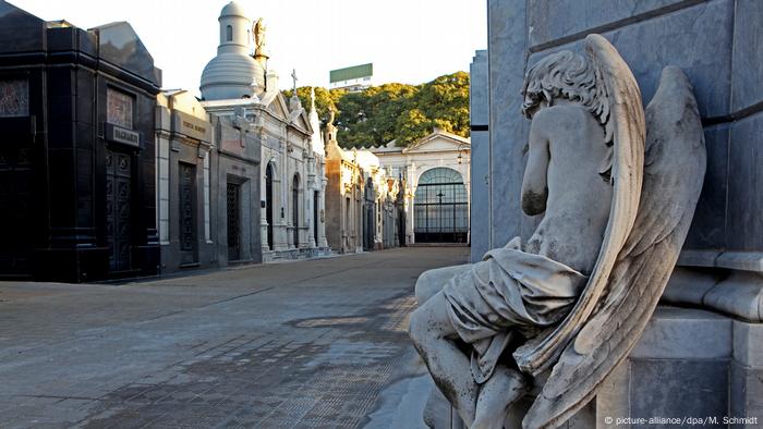 Buenos Aires - Friedhof La Recoleta (picture-alliance/dpa/M. Schmidt)