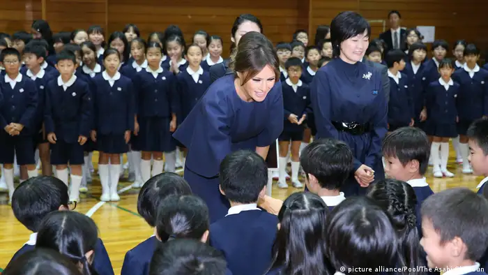Japan Asien-Reise des US-Präsidenten | Melania Trump (picture alliance/Pool/The Asahi Shimbun)