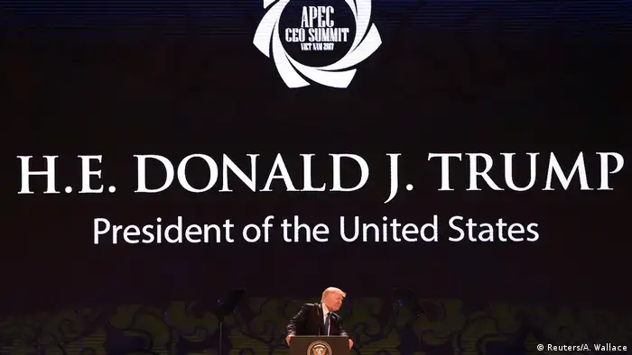 USA Donald Trump Rede beim APEC Gipfel in Danang (Reuters/A. Wallace)
