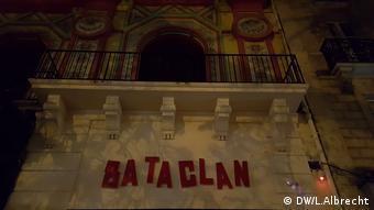 Schriftzug am Konzertsaal Bataclan