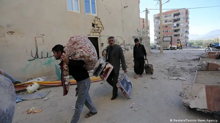 Iran Erdbeben (Reuters/Tasnim News Agency )