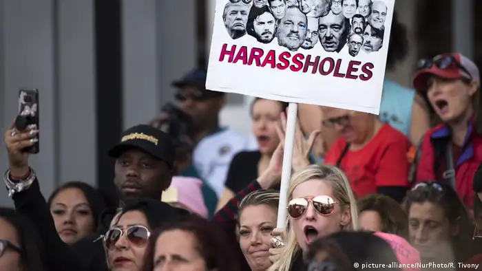 USA Los Angeles Demonstration Solidarität mit Opfern sexueller Gewalt (picture-alliance/NurPhoto/R. Tivony)