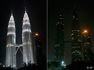 Die Petronas Twin Towers in Kula Lumpur. Einmal mit Strom und einmal ohne.