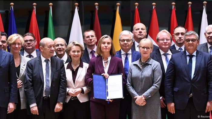 Belgien EU beschließt Verteidigungsunion (Reuters)