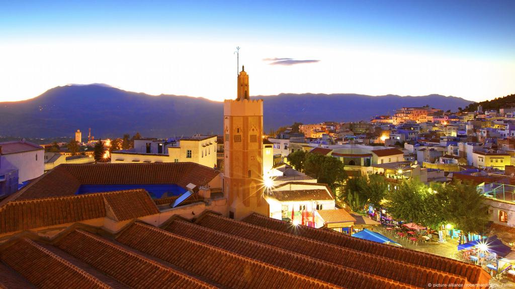 Morocco S Blue Tourist Town Is Turning Green Dw Travel Dw 15 11 2017