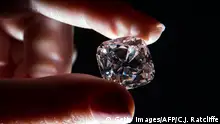钻石是如何形成的？