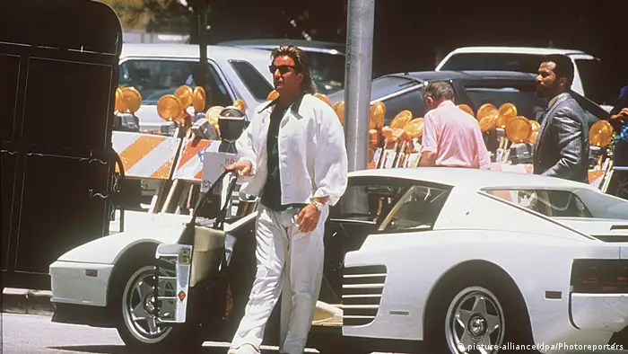  Miami Vice with Don Johnson with Ferrari (picture-alliance/dpa/Photoreporters)
