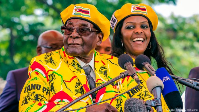 Robert Mugabe y Grace Mugabe