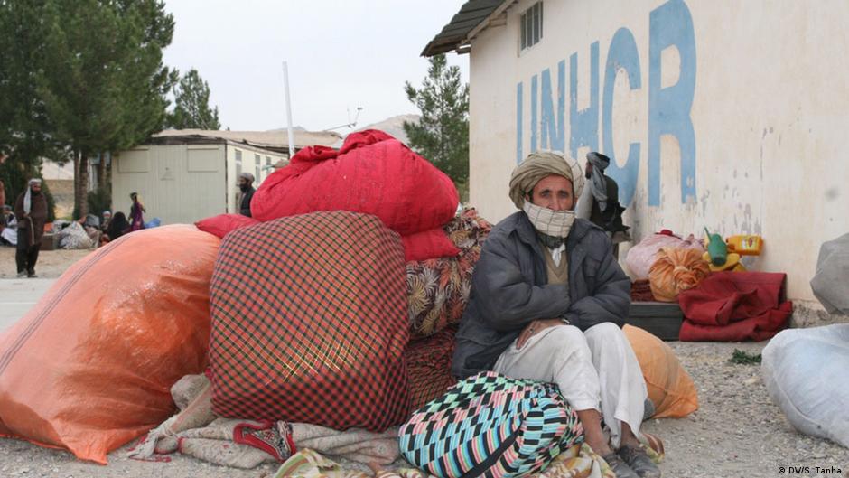 UN demands more donations for refugees DW 10/09/2018