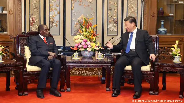 BG Mugabe bei Xi Jinping in Beijing, 2017 (picture-alliance/Photoshot/Yao Dawei)