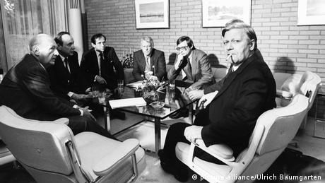 Coalition meeting in 1969 (picture-alliance/Ulrich Baumgarten)