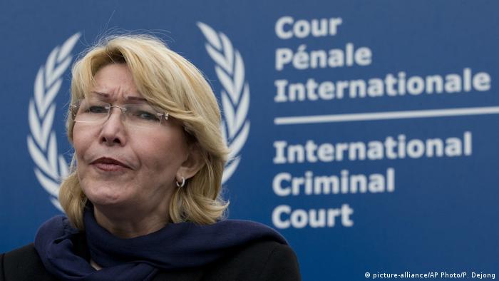 Niederlande Den Haag - Luisa Ortega zur Beweislast gegen Nicolas Maduro vor dem Internationalen Gerichtshof (picture-alliance/AP Photo/P. Dejong)