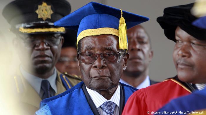 Simbabwe Robert Mugabe hält Rede an der Uni