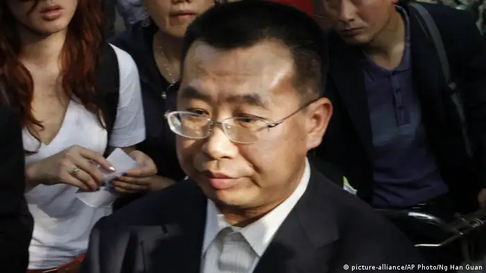 China Bürgerrechtsanwalt Jiang Tianyong in Peking (picture-alliance/AP Photo/Ng Han Guan)