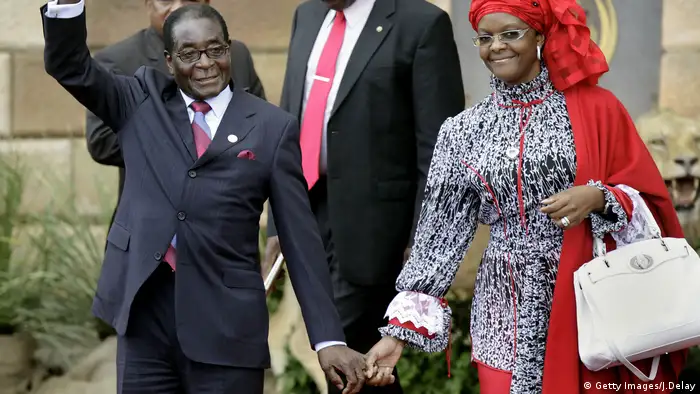 Robert Mugabe und Grace Mugabe (Getty Images/J.Delay)