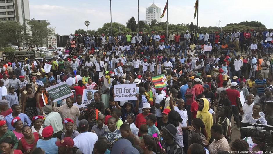 The week that changed Zimbabwe – DW – 11/19/2017