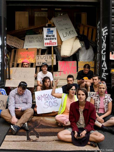 Sick Manus Island refugees not given interpreters