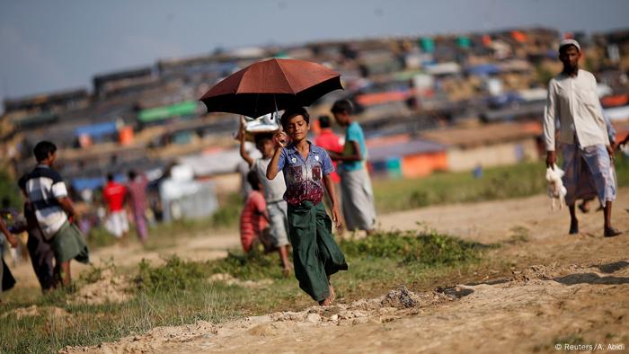 Myanmar Rohingya Refugee Boy (Reuters/A. Abidi)