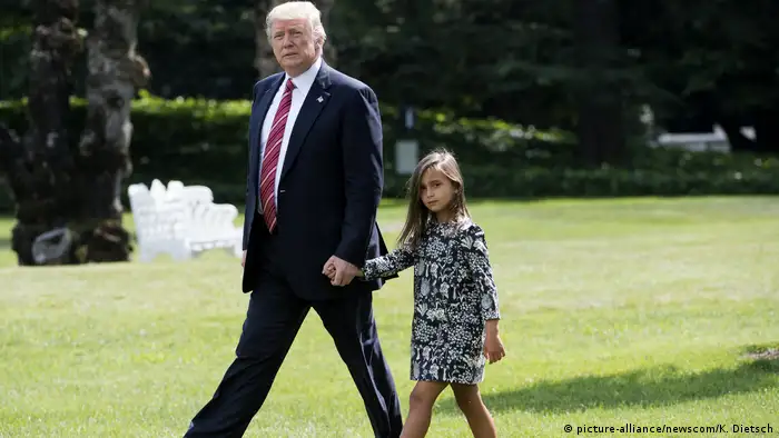 USA Washington Donald Trump mit Enkelin (picture-alliance/newscom/K. Dietsch)