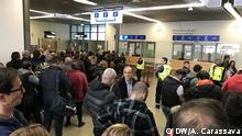 القبض على مهاجرين في مطارات يونانية يحملون جوازات سفر مزورة