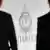 Foto simbólica de dos personas que caminan frente al logo de INTERPOL en una imagen de archivo.