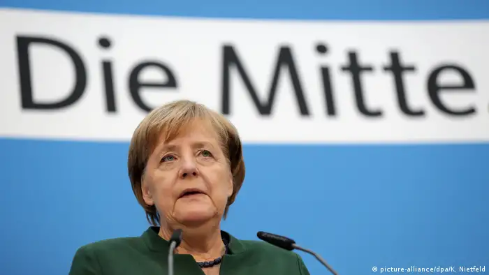 Berlin CDU Pressekonferenz GroKo Merkel (picture-alliance/dpa/K. Nietfeld)