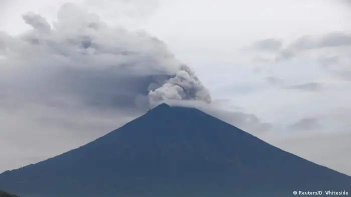 Indonesien Vulkan Agung in Bali (Reuters/D. Whiteside)