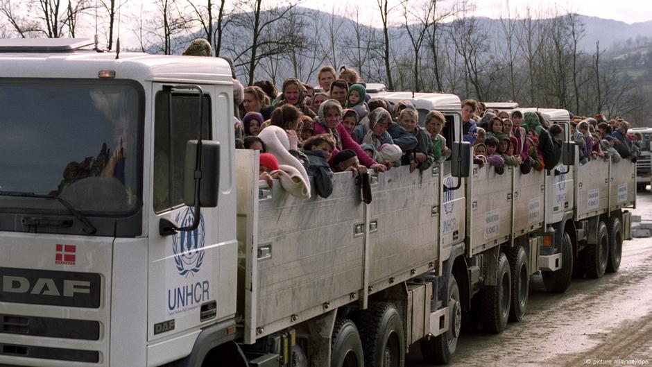 Evakuacija bošnjačkih izbeglica iz Srebrenice u aprilu 1993.