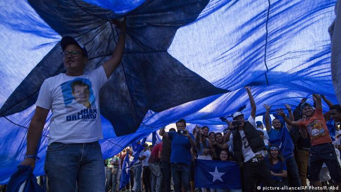 Honduras Wahlen (picture-alliance/AP Photo/R. Abd)