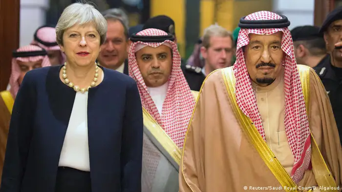 Saudi-Arabien Besuch Theresa May in Riad (Reuters/Saudi Royal Court/B. Algaloud)