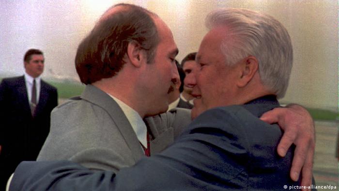 Presidents of Belarus and Russia Alexander Lukashenko and Boris Yeltsin, archive photo, 1995