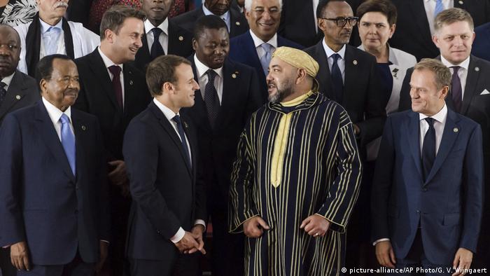 Group picture of EU and African heads of state