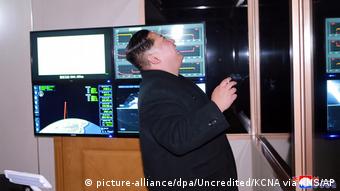 Kim Jong-un überwacht den Start einer Interkontinentalrakete am 29. November
