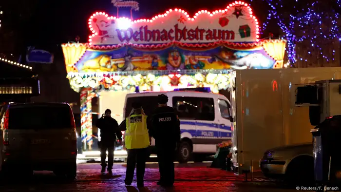 Deutschland Potsdam Evakuierung Weihnachtsmarkt