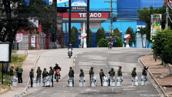 Honduras Unruhen Ausgangssperre (Getty Images/AFP/O. Sierra)