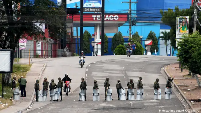 Honduras Unruhen Ausgangssperre (Getty Images/AFP/O. Sierra)