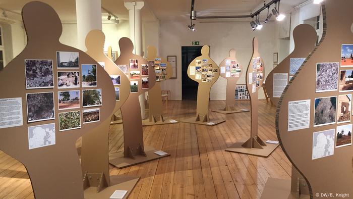 Ausstellung über afrikanische Drogenhändler in FHXB Museum in Kreuzberg, Berlin 