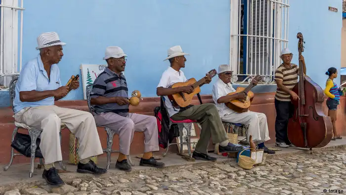 Kuba Straßenmusiker (Imago)